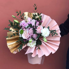 Load image into Gallery viewer, Stunning flower bouquet for Valentines gifts
